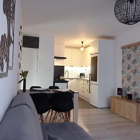 Apartament Rodzinny Domino - Plaza Jelitkowo - Ergo Arena - Azw 그단스크 외부 사진